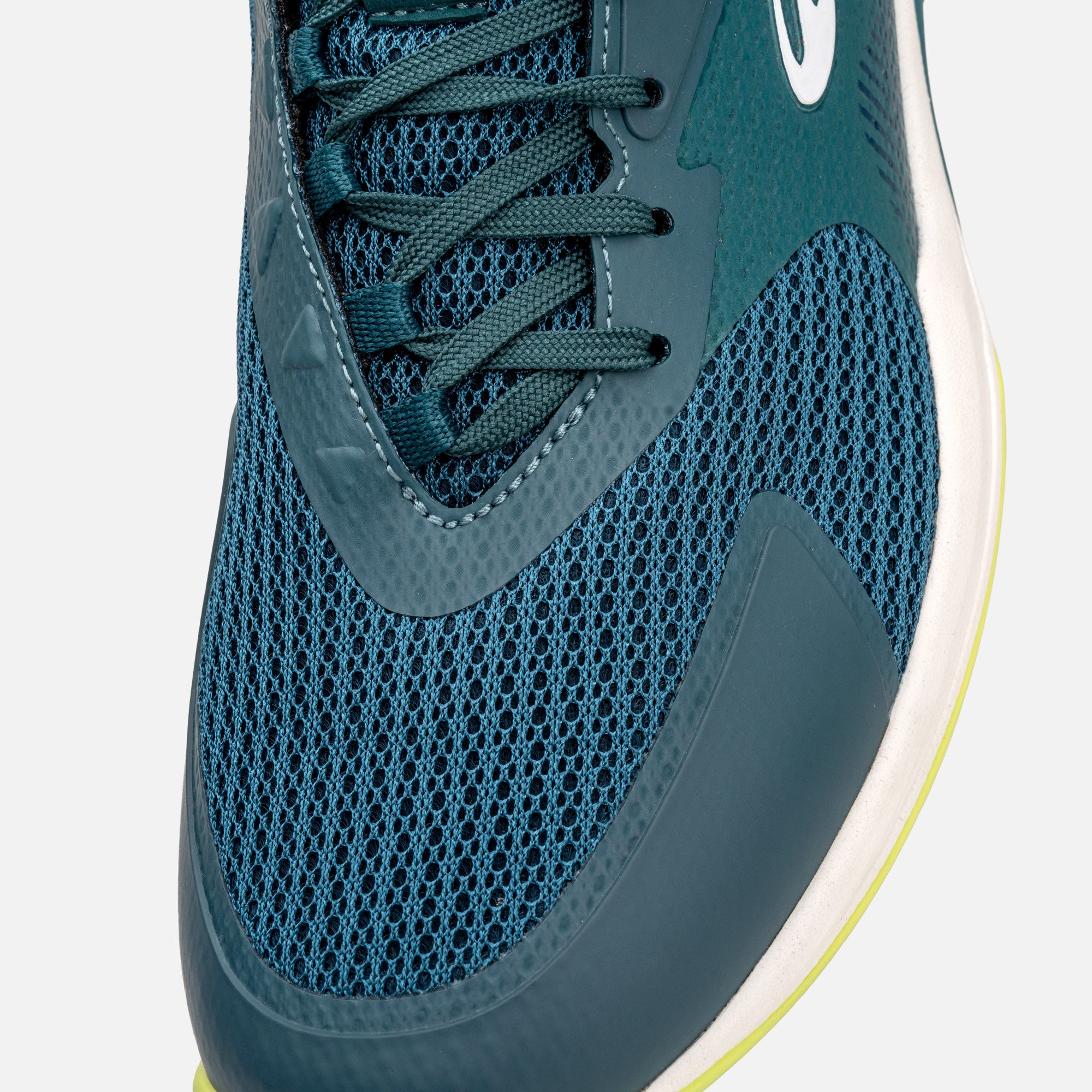 AERO STRIKE M