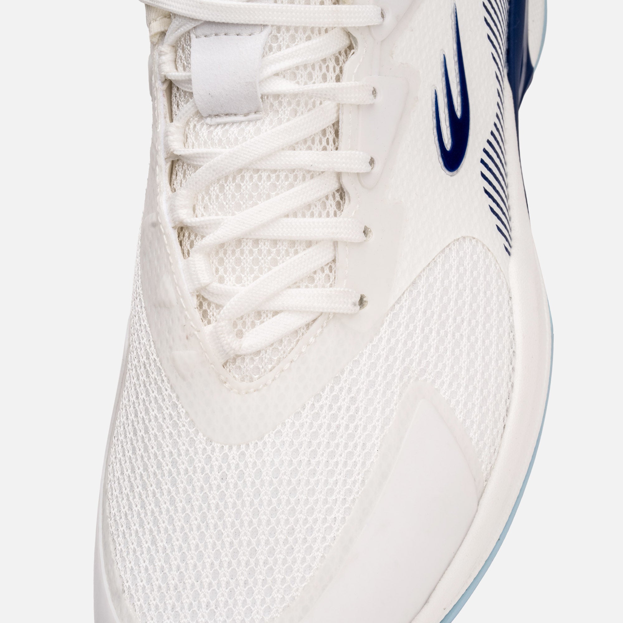 AERO STRIKE M