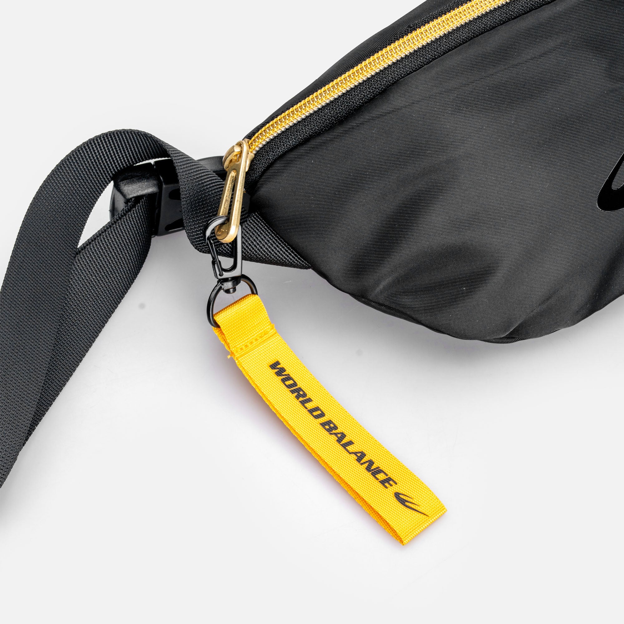 EVERYDAY MINI WAIST BAG Secondary image