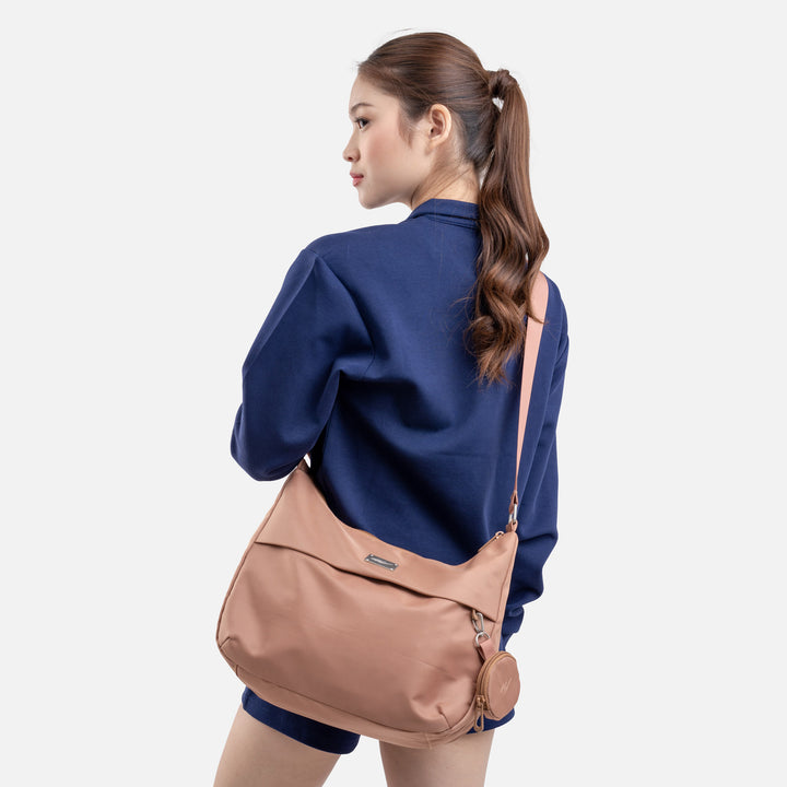 WBL SLING BAG 02