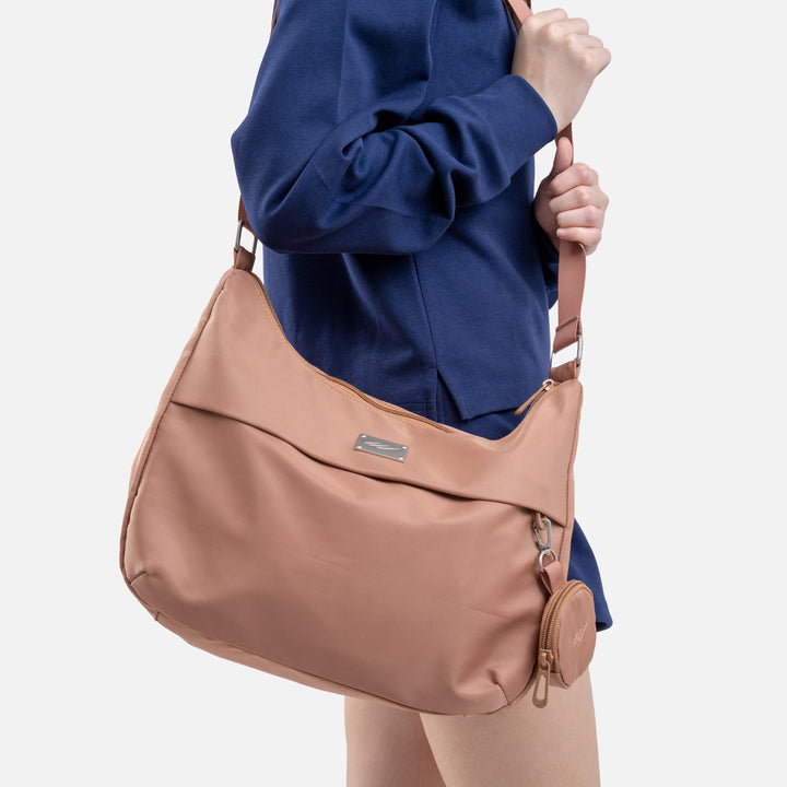 WBL SLING BAG 02