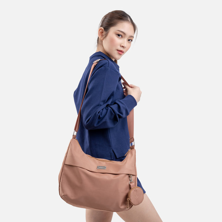 WBL SLING BAG 02