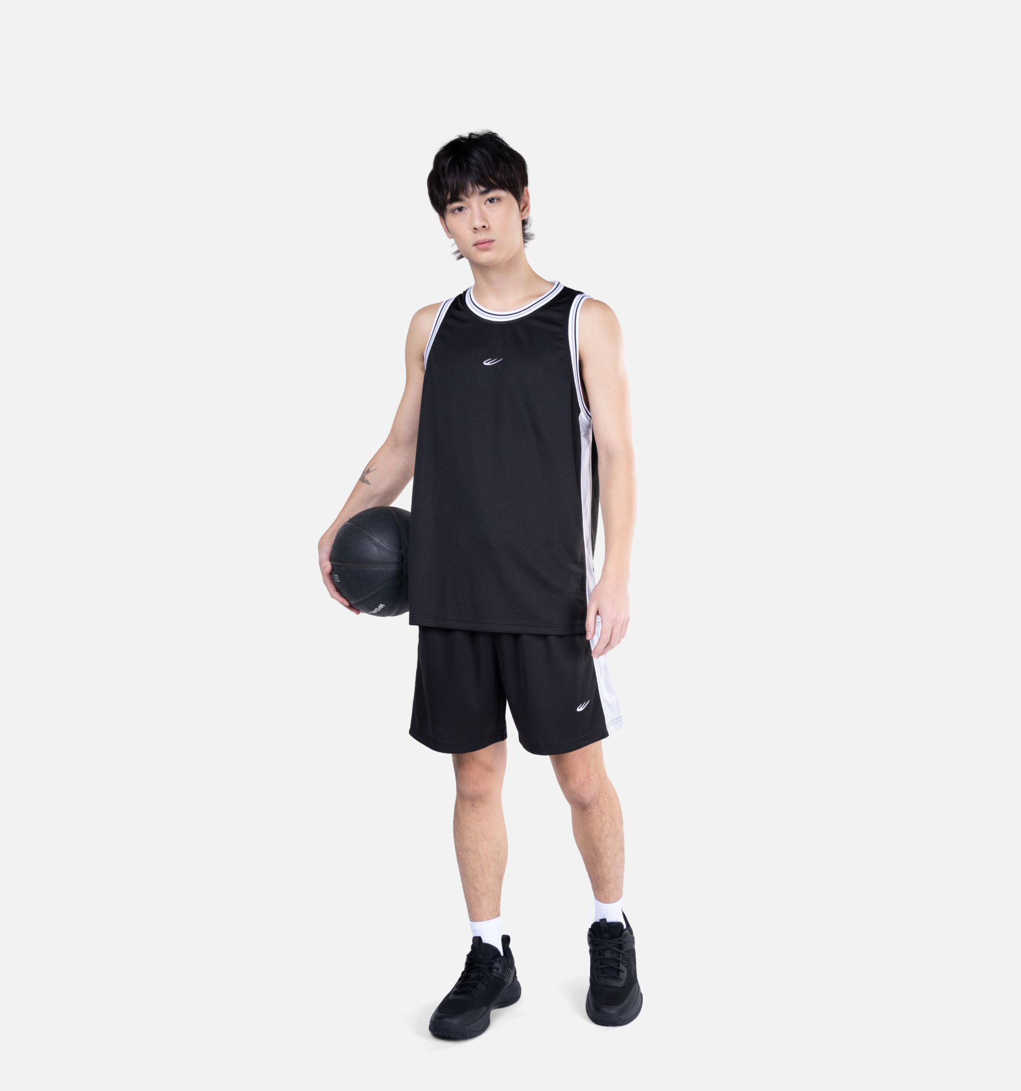 WBM BBALL TANK 01