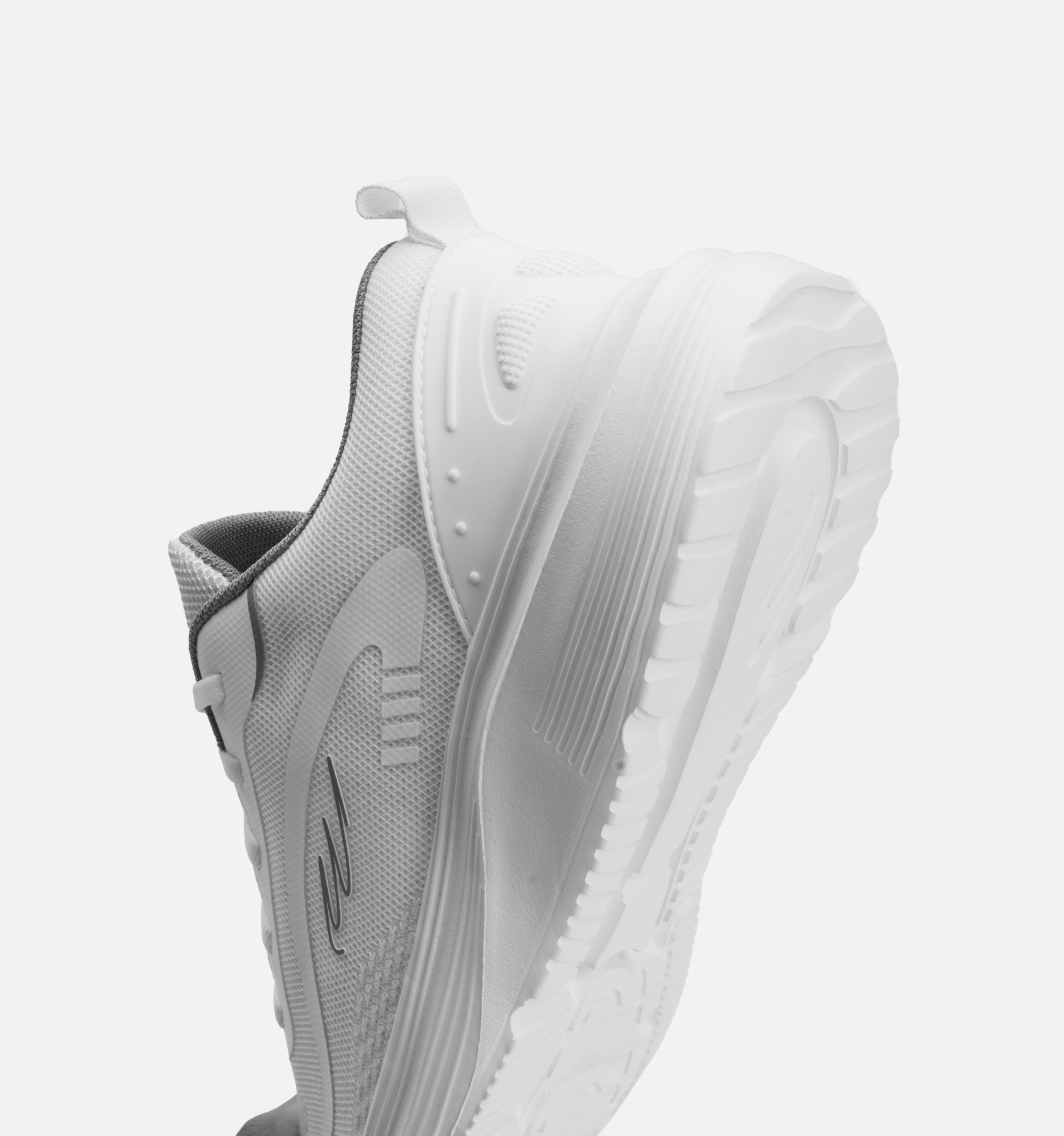 URBAN PACE M