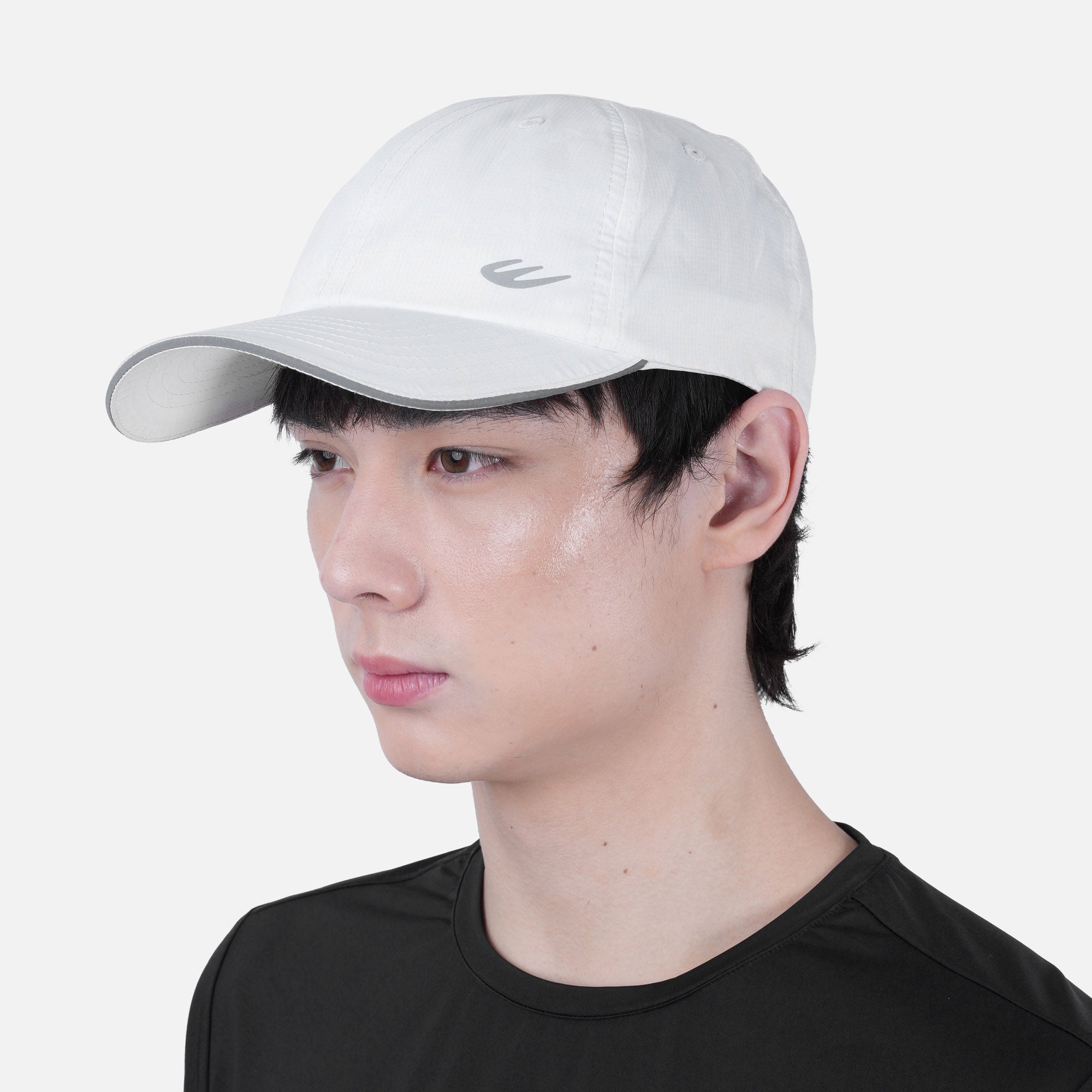 WB PERF CAP 05 Main image