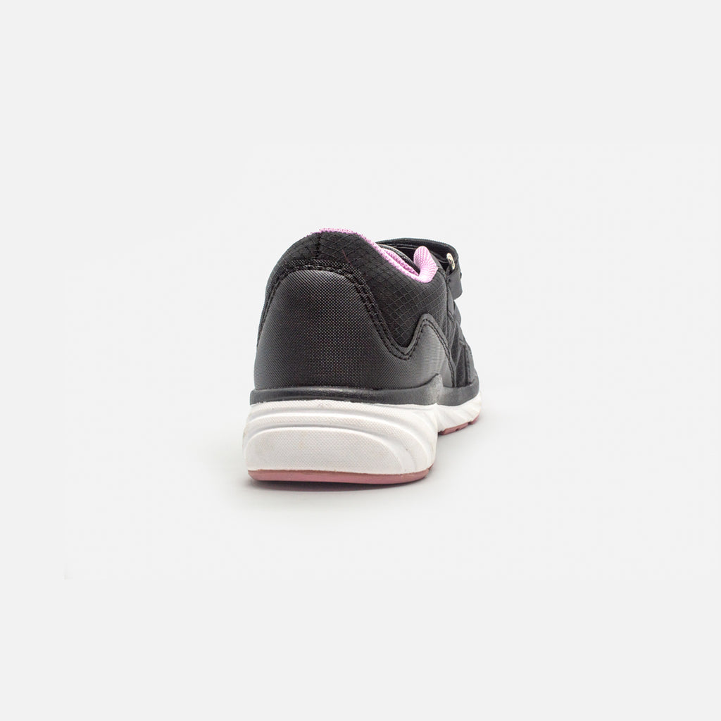 LIL STRIDES BG
